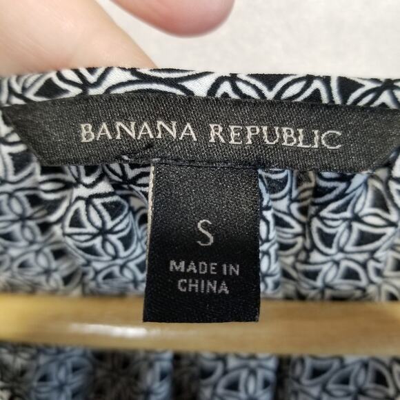 Banana Republic Blouse Small Split V Neck Button Popover Baby Doll - Picture 5 of 9